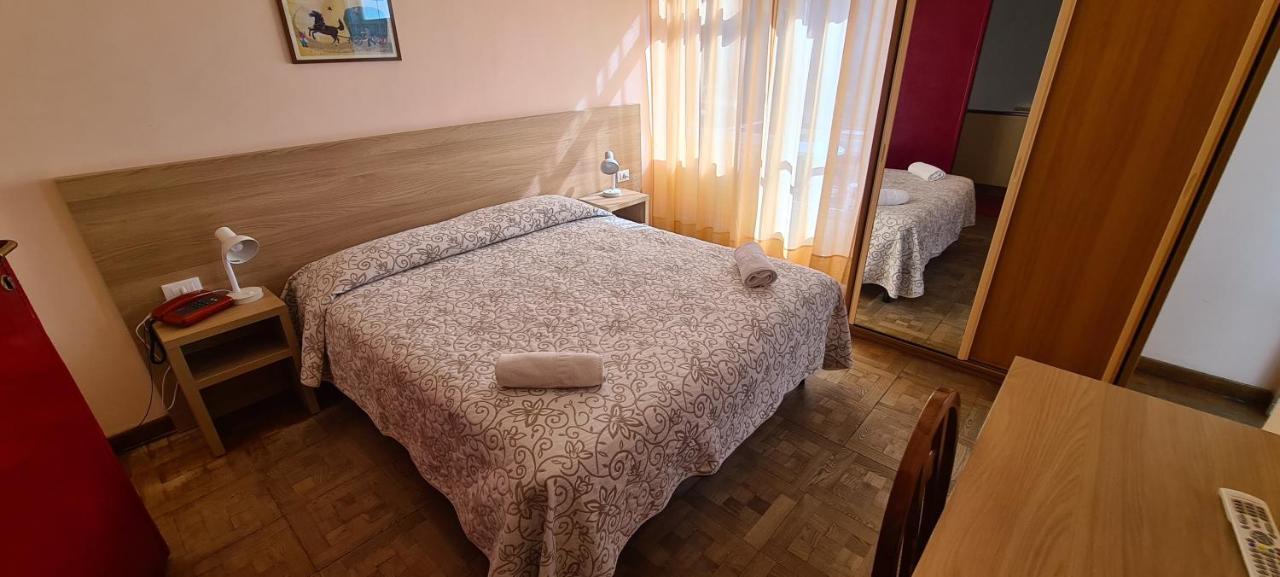 Hotel Colibri Finale Ligure Exterior photo